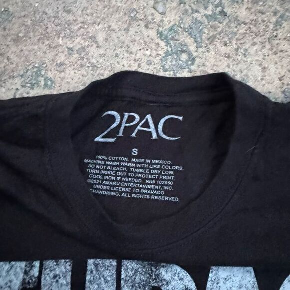 Tupac Shakur Rapper Y2K Shirt - Picture 3 of 3